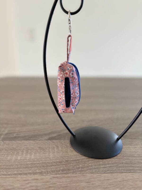 Porte rouleau à déjections Liberty rose – Image 3