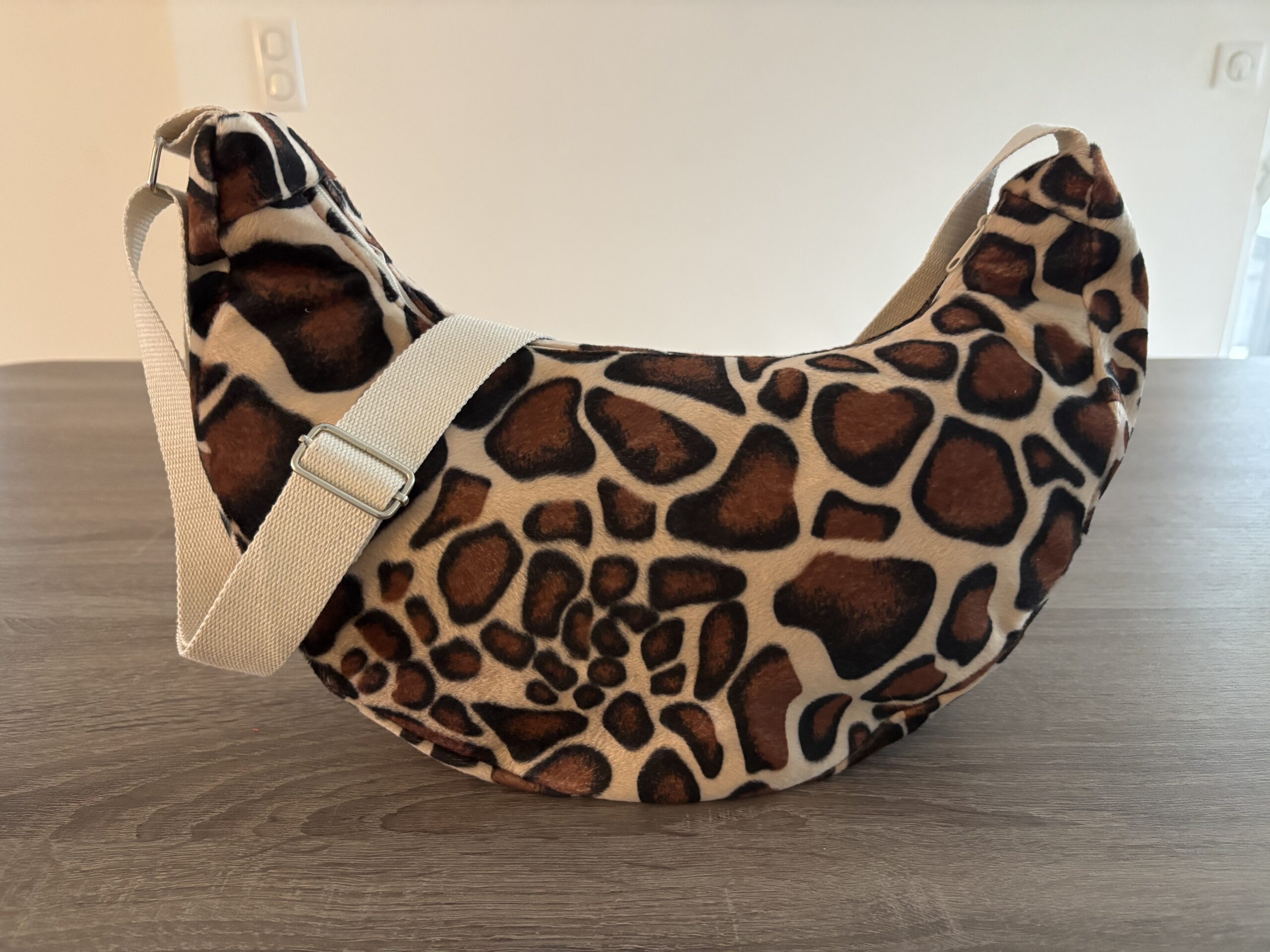 Sac à main demi-lune "Sophie" – Image 3