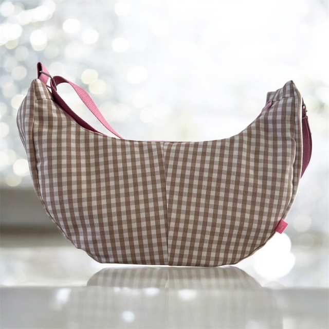 Sac à main demi lune vichy beige