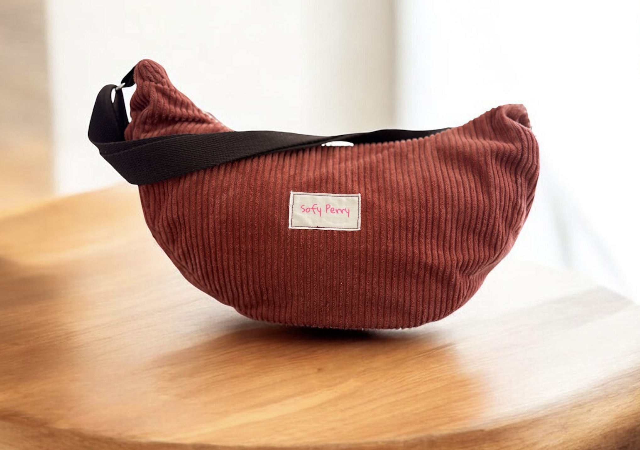 sac demi lune velours camel